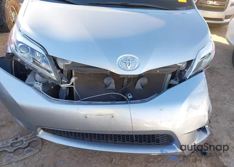 2015 Toyota Sienna Limited Premium 7 Passenger z USA, uszkodzony, nr VIN 5TDDK3DC7FS116044